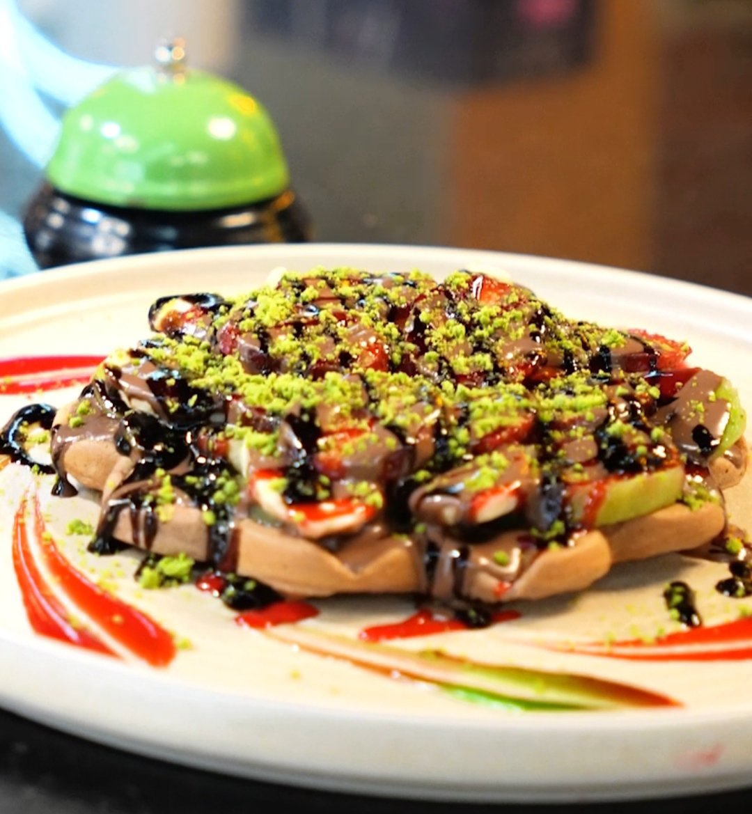 DUBAİ GOLD WAFFLE